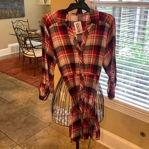 New Look long plaid button up top ! New with tags
